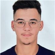 Studente di economia a Torino per aiuto compiti (medie e superiori)